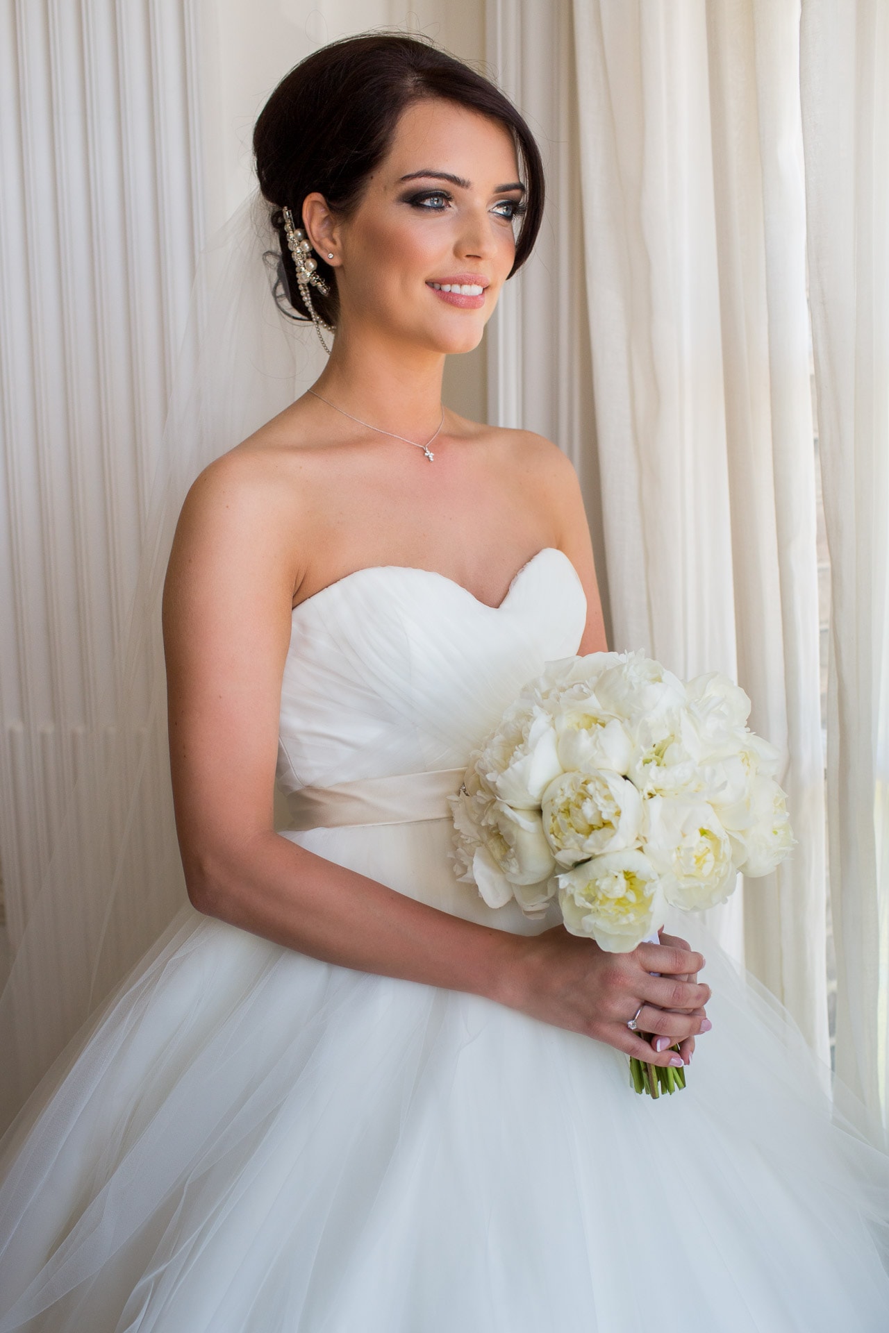 stunning bride in the bridal suite at Hedsor House