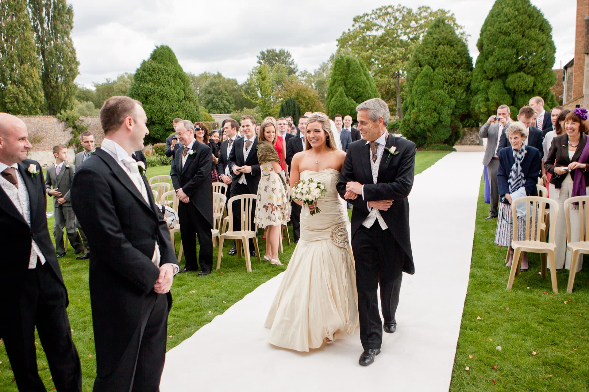 outdoor ceremony at Notley Abbey