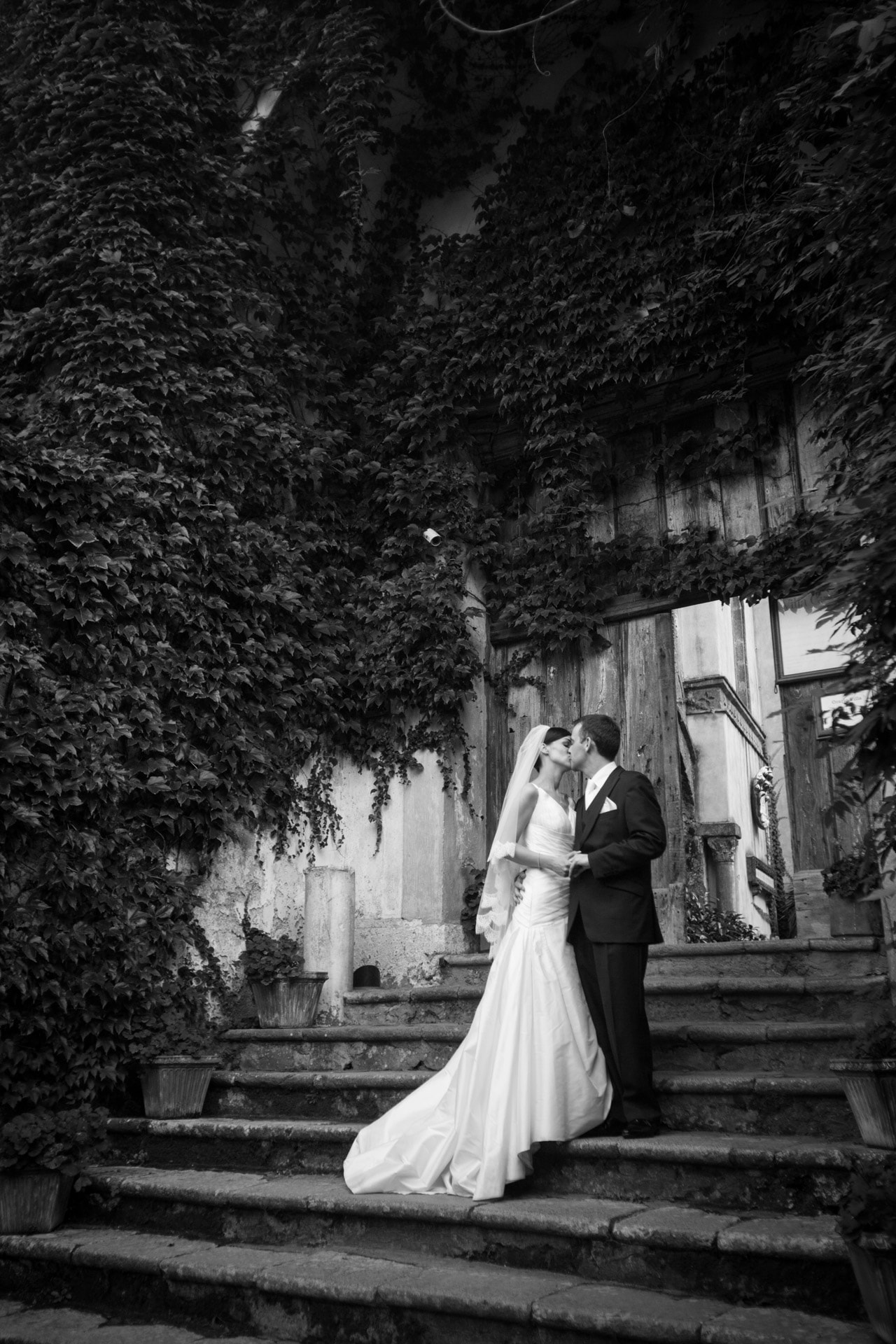 Villa Cimbrone wedding entrance photo