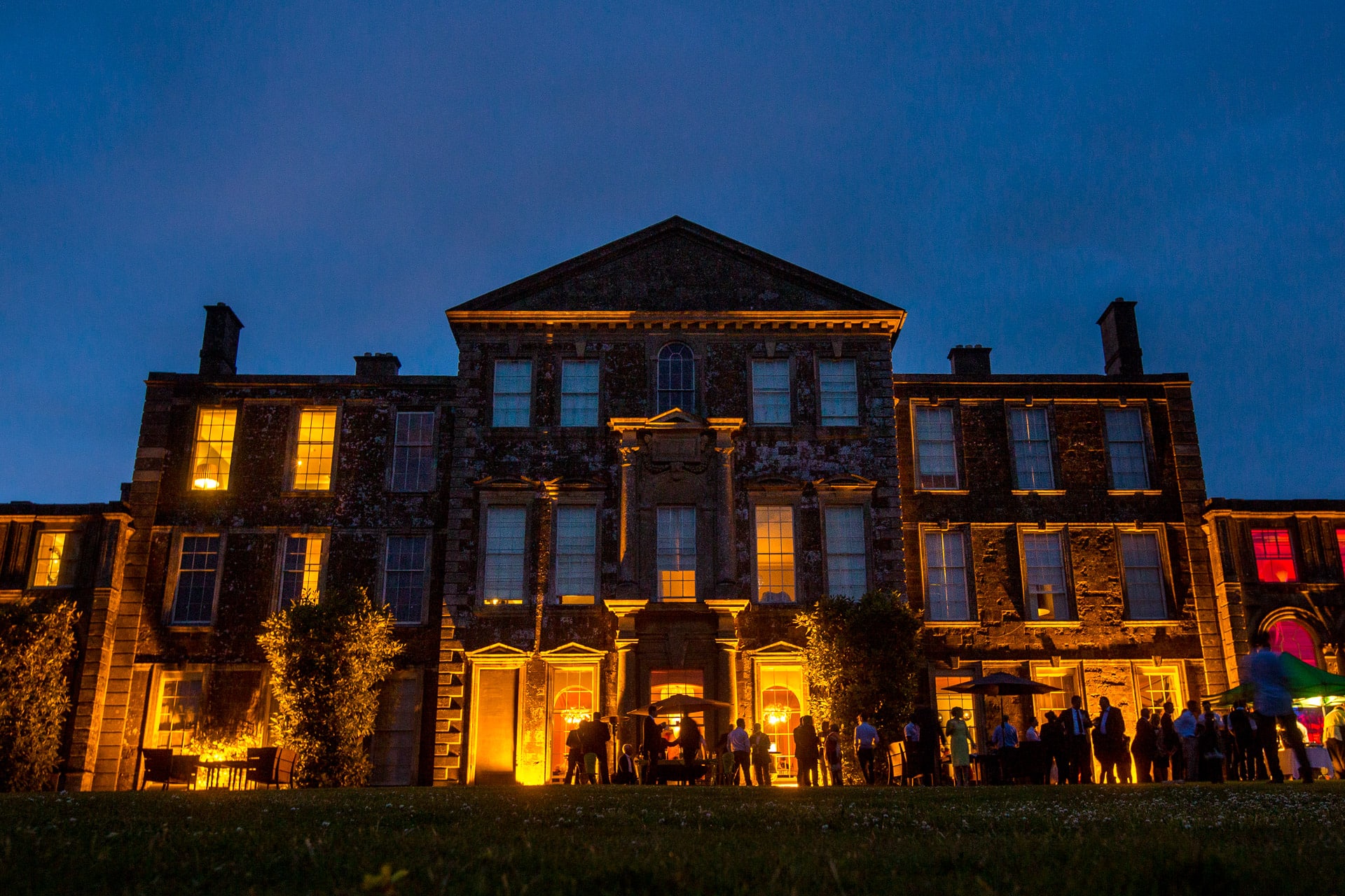 night time at Aynhoe Park