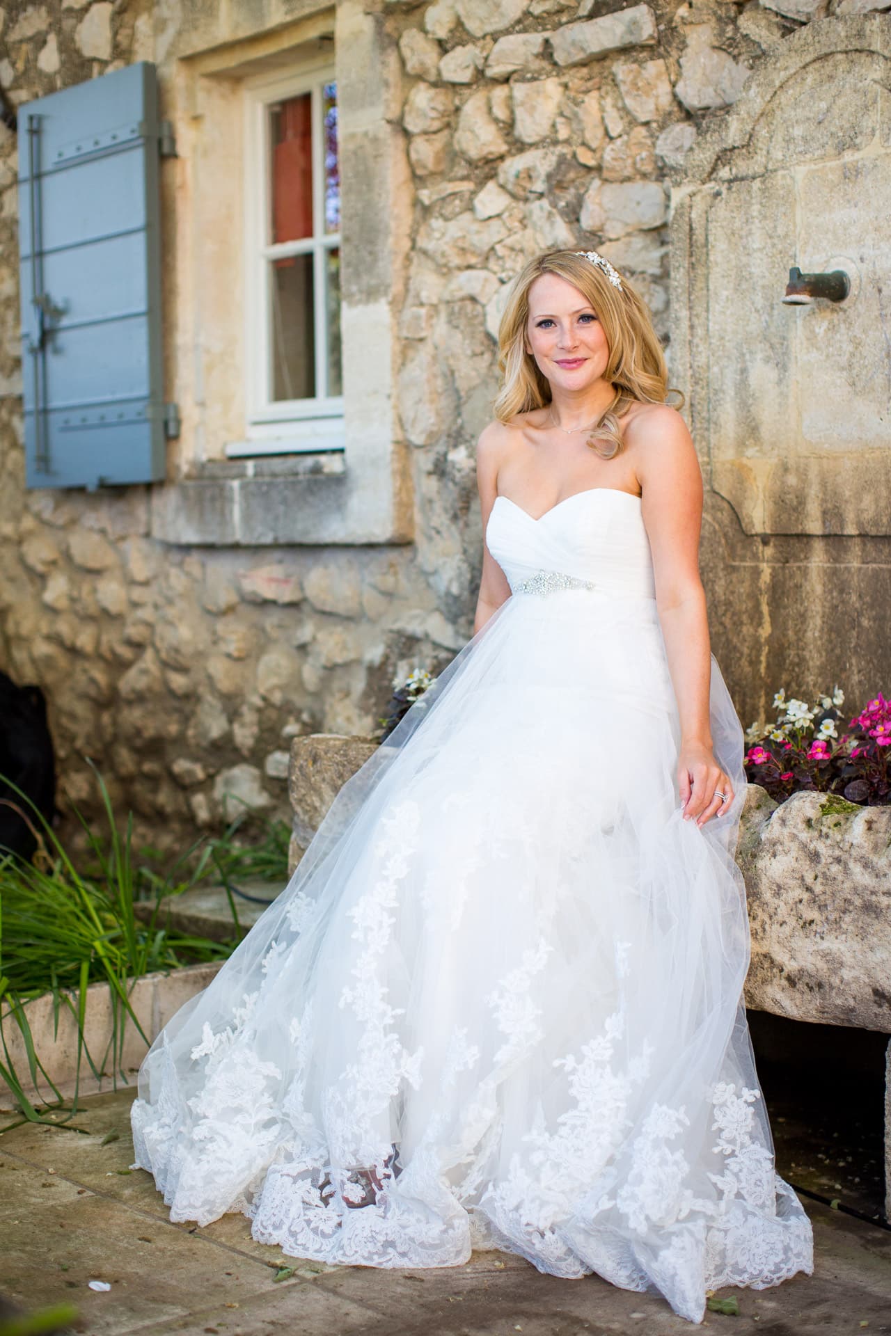 bride at Domain de la Rose