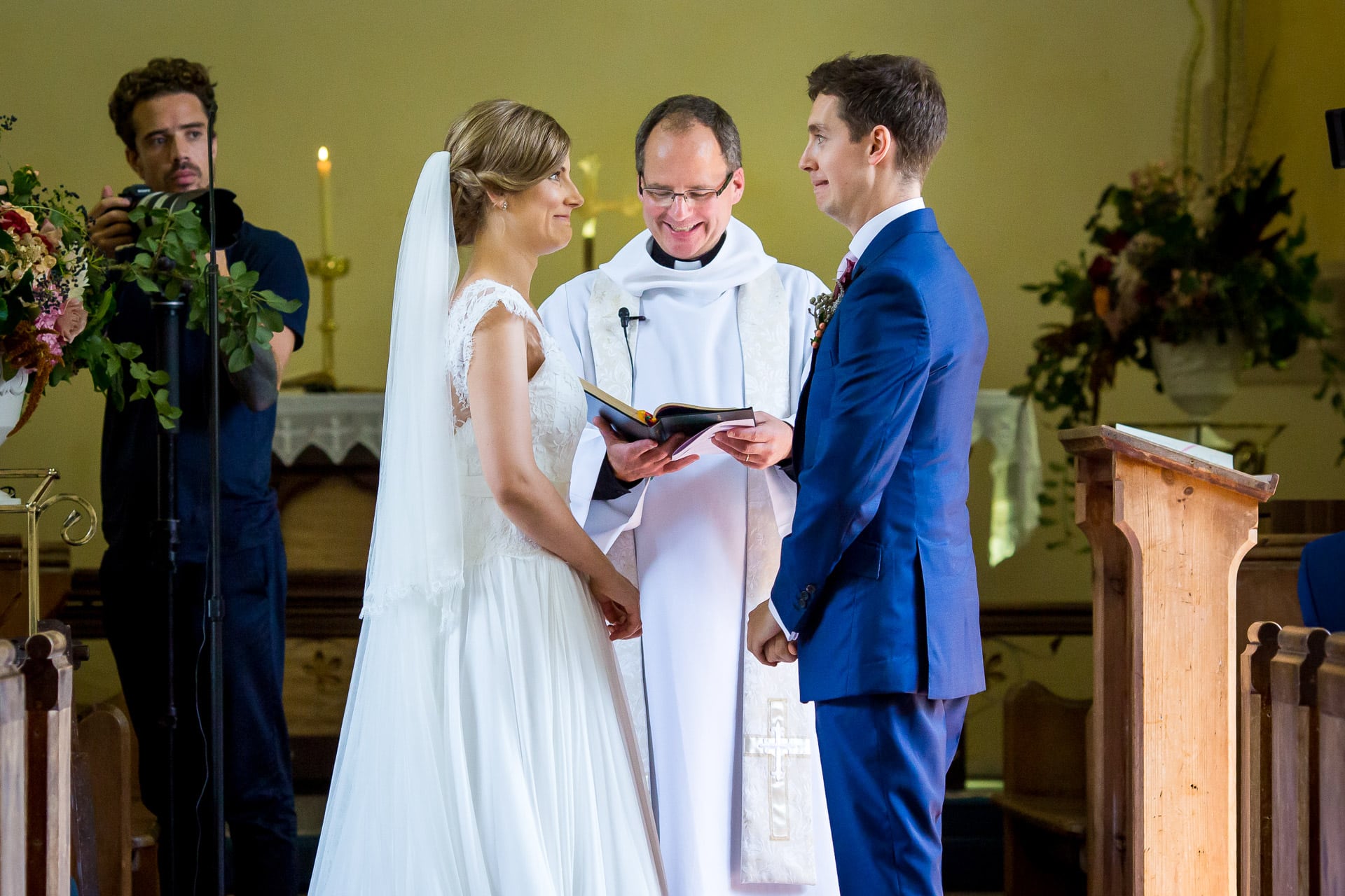 funny reaction during vows