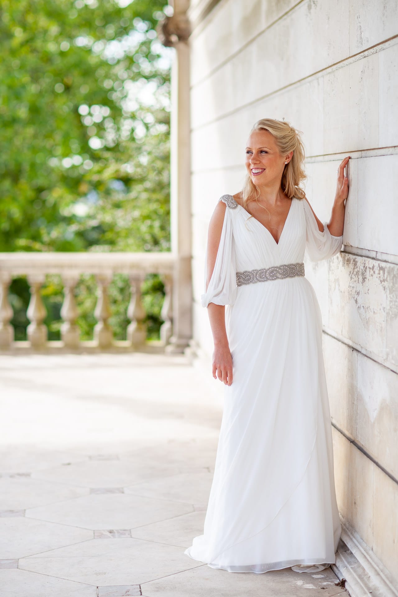 stunning bride in Grecian dress