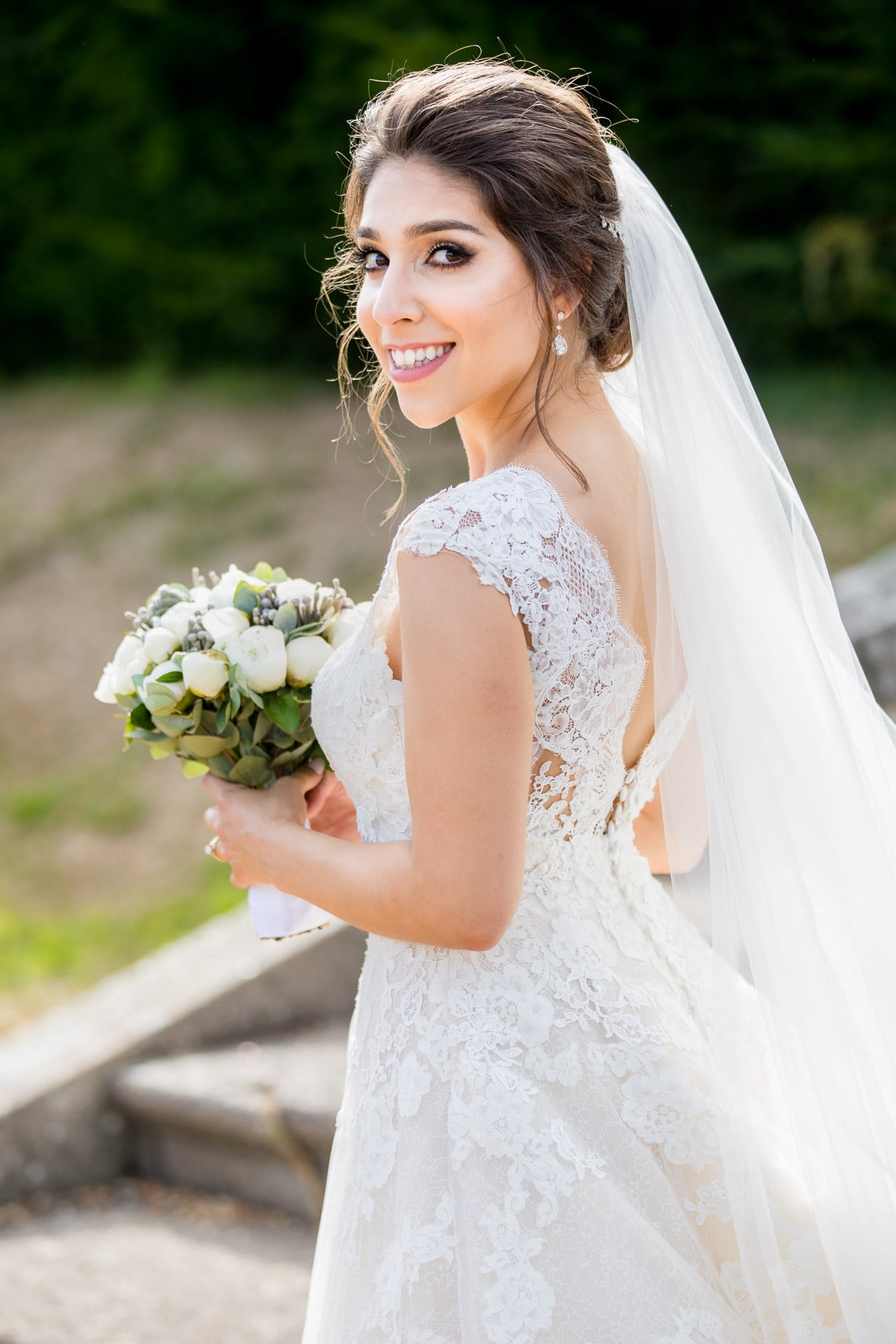 stunning greek bride