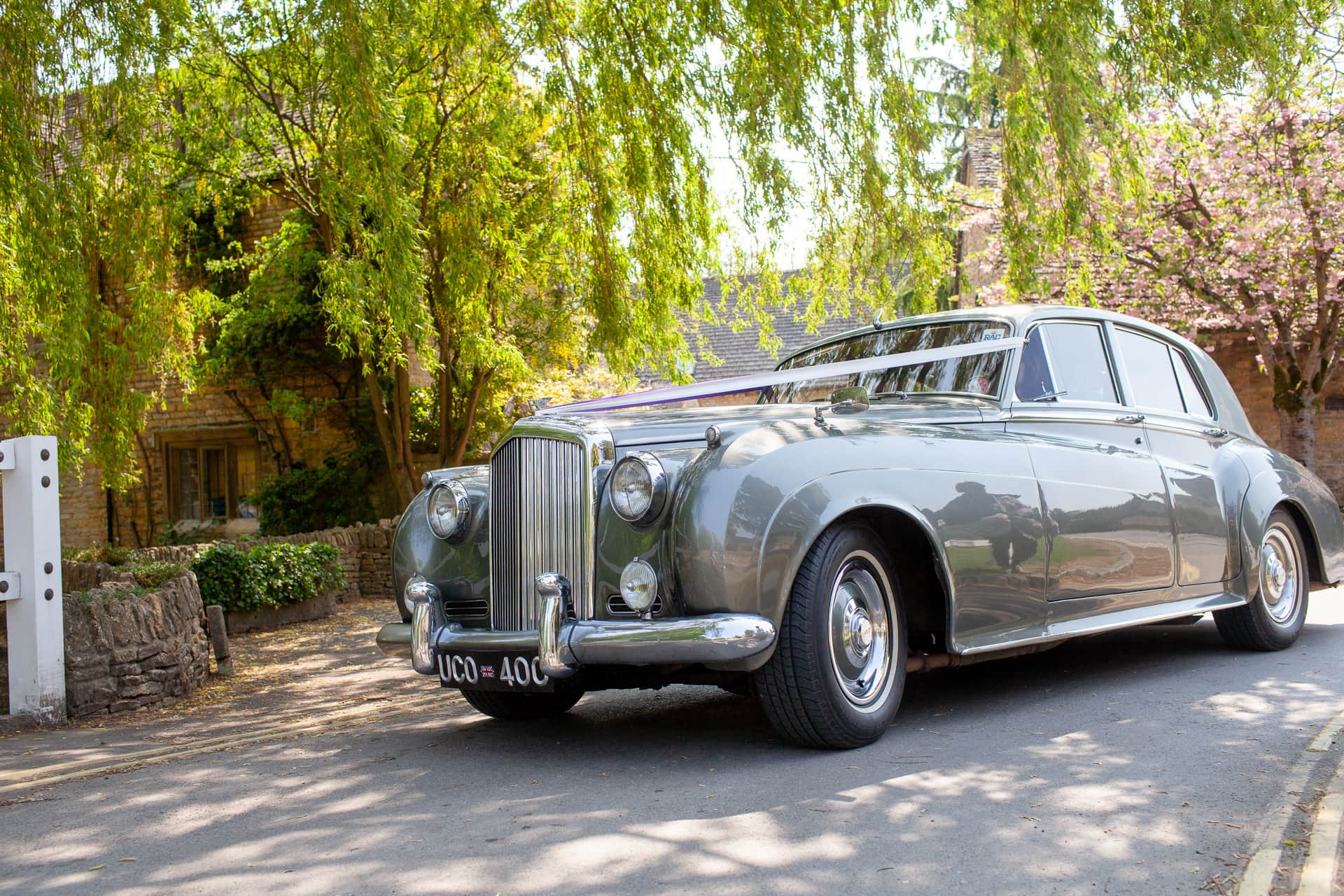 rolls royce for a cotswolds wedding
