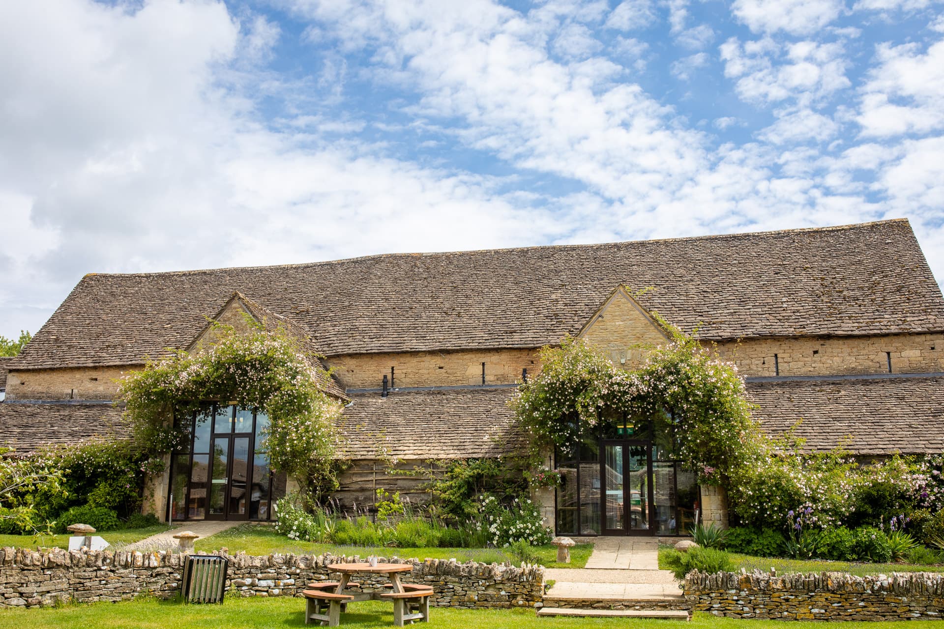 a cotswolds wedding barn